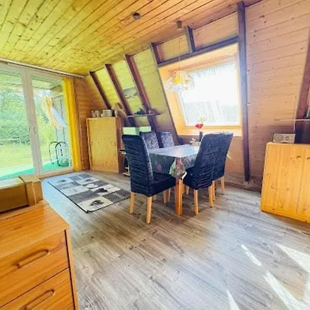 Ebony, Kleines Nurdachhaus In Direkter Waldrandlage Dom wakacyjny *